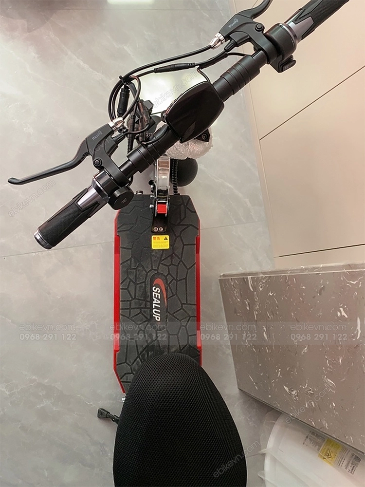 Hinhanh-scooter Dien Sealup Q28 -ebikevn.com (4)